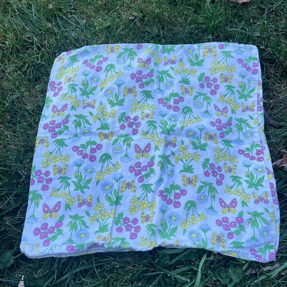 Vintage 17x17 Pillow Case Cover Floral Butterflies Groovy Retro Mod - Picture 7 of 7